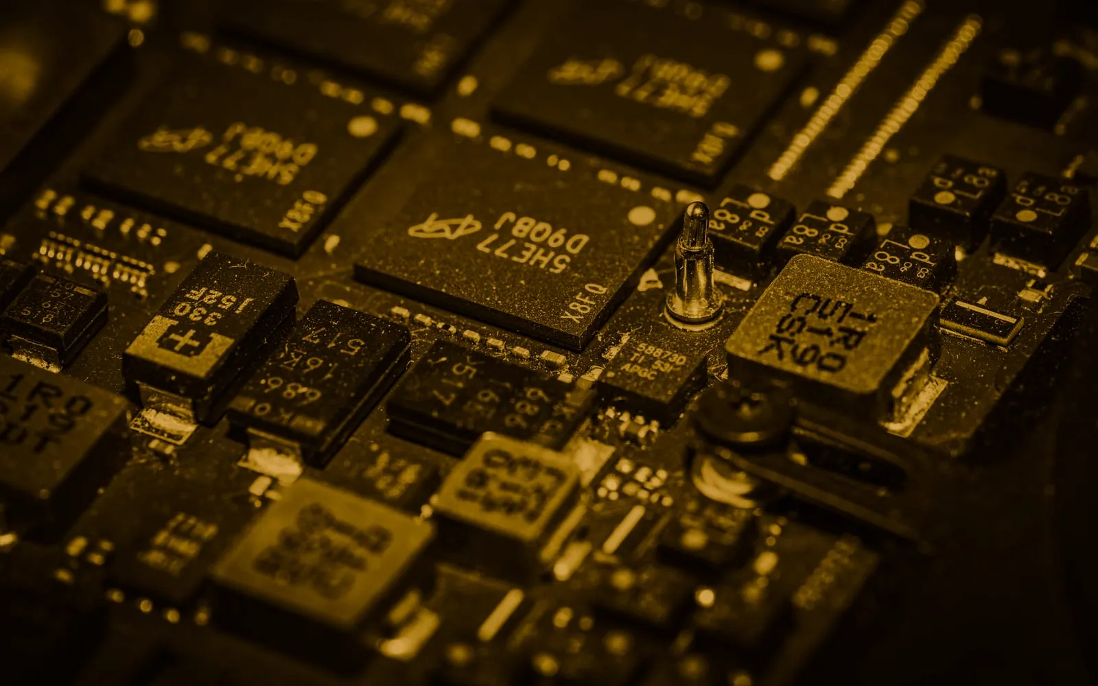 LCP 완벽 가이드: 5G·고주파가 LCP를 부르는 이유 — 대표 이미지